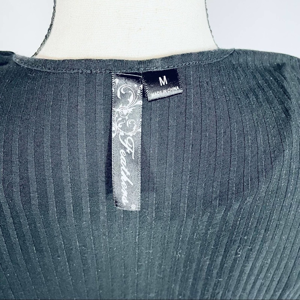 Feathers Ribbed Short Sleeve Dress - Picture 6 of 7